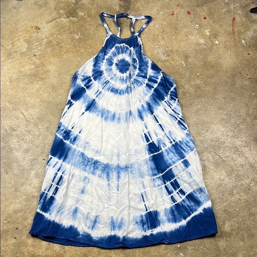 American Eagle Outfitters Blue and White Tie-Dye Halter dress
Size: Medium